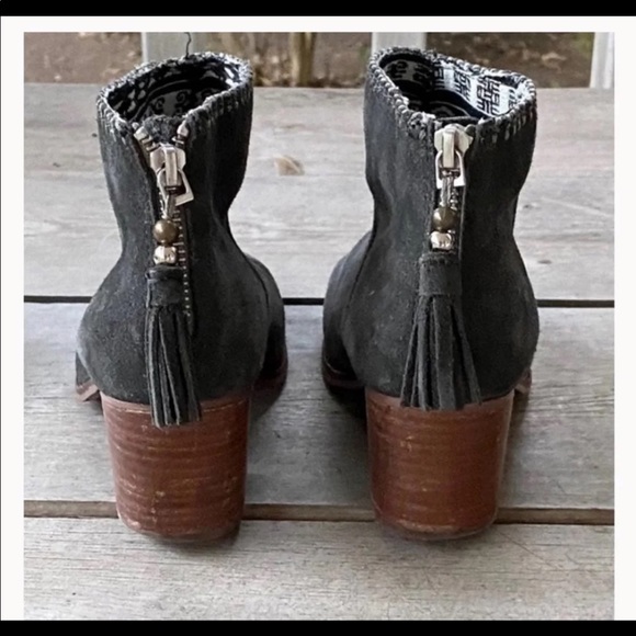 Toms Sz. 6.5     Leila Ankle Booties  
-Adorable - Picture 4 of 7